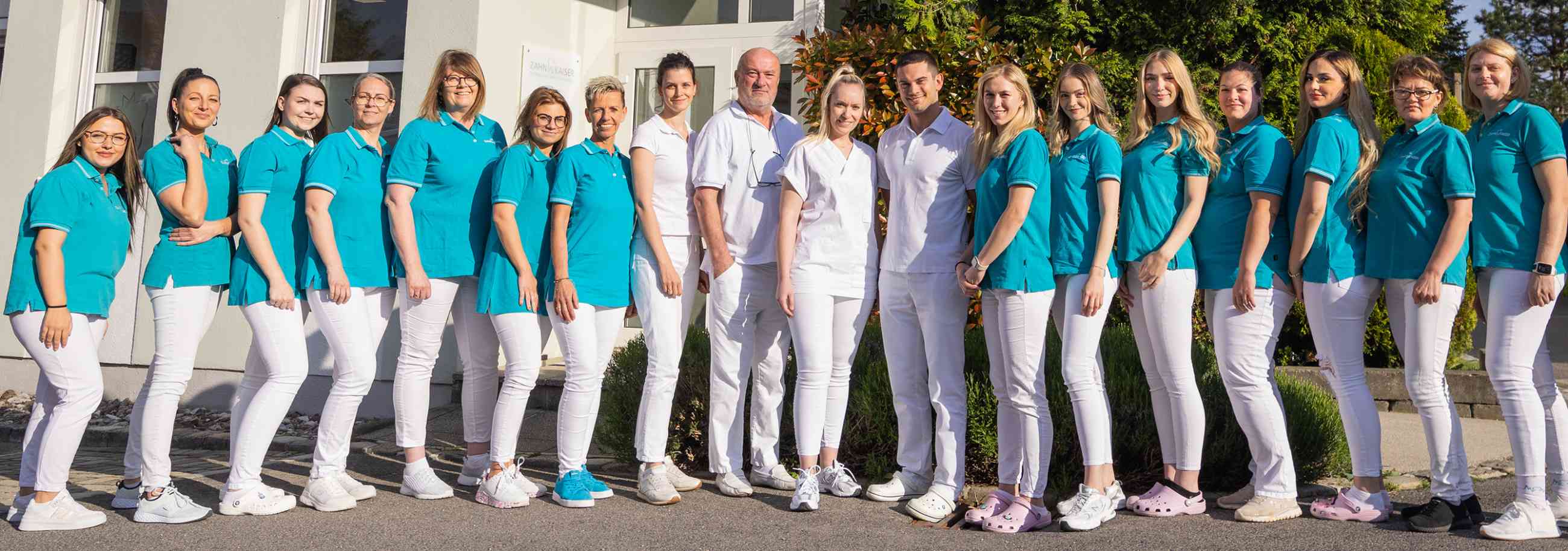 Impressum, Dr. Philipp Kaiser, MMSc LLM & Kollegen, Zahnarzt Draßburg, zwischen Eisenstadt & Mattersburg im Burgenland