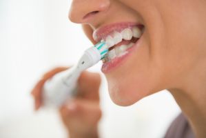 Zahnschiene richtig reinigen: So bleibt sie hygienisch und langlebig