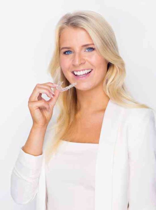 Unsichtbare Zahnspange - ALIGNER